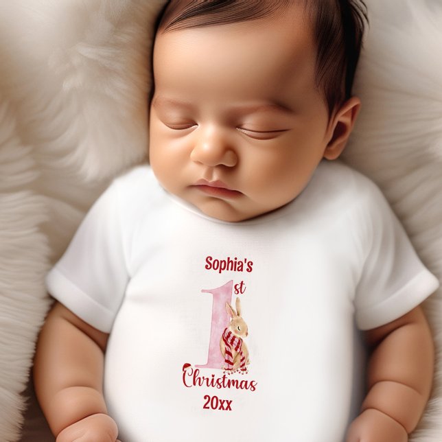 1:a julklappen Bunny Rosa Red Namn Girl T Shirt (1st Christmas Cute Bunny Pink Red Girl Baby T-Shirt)