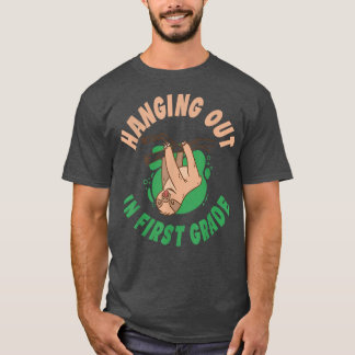 1:a Klass i första Klass Sloth School  T Shirt