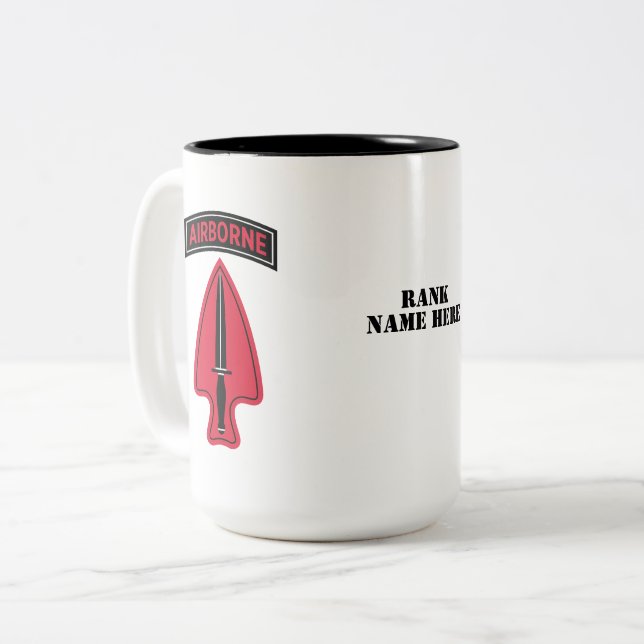 1:a Speciella styrkors driftsavgränsning - Delta Två-Tonad Mugg (Framsida vänster)