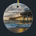 1:a Sunrise 2017 Cocoa Beach Julgransprydnad Keramik<br><div class="desc">En julprydnad med ett foto av den första soluppgången 2017. Jag blev glad att se och fånga den på Cocoa Beach, Florida. Tittar du fler utskrifter eller produkter? Besök gärna min butik: http://www.zazzle.com/timelessmomentsphtgy Det här fotot togs av Jennifer White med Timless Moments Photography. Alla bilder är upphovsrättsskyddade © Timless Moments...</div>