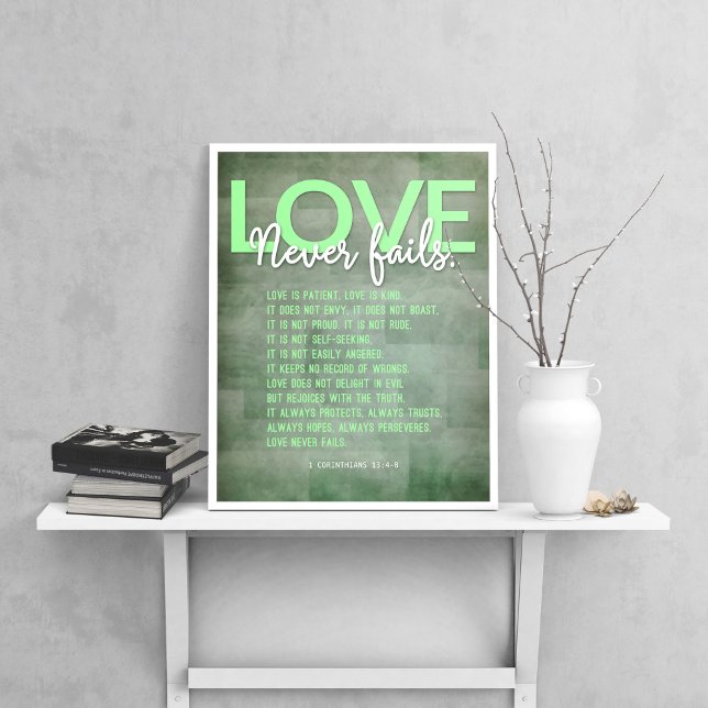 1 Corinthians 13:4-8 Bible Verse, Grönt Grunge Poster (Skapare uppladdad)