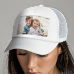 1 Fullt Foto och text - Vågrät liggande Keps<br><div class="desc">Lägg till ditt favoritprogram bild i vågrät till mallen. En minimal design med ett foto som täcker designområdet plus text.</div>