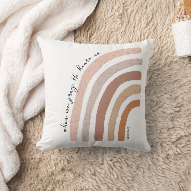 1 John 5:15 - Boho Rainbow Kudde (Filt)