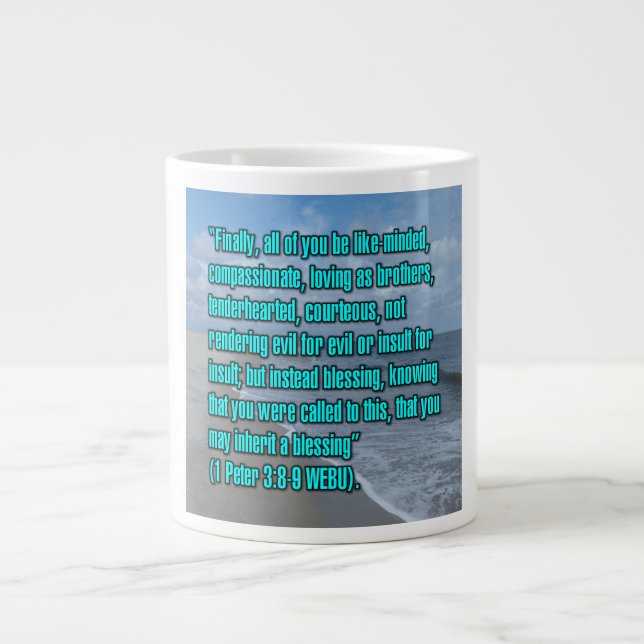 1 Peter 3:8-9 WEBU Mugg Jumbo Mugg (Framsidan)