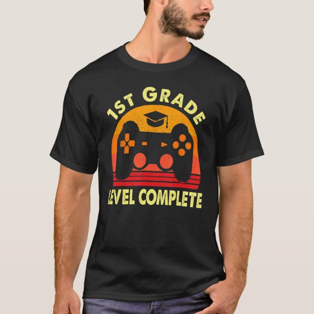 1st Grade Graduation Level Complete Video Game Gam T Shirt (Framsida)