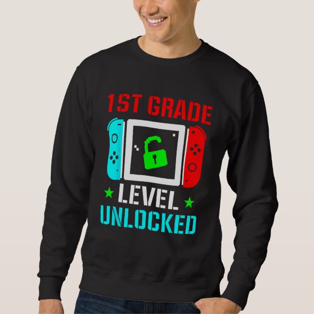1st Grade Level Unlocked  Back To School Gamer Boy Lång Ärmad Tröja (Framsida)