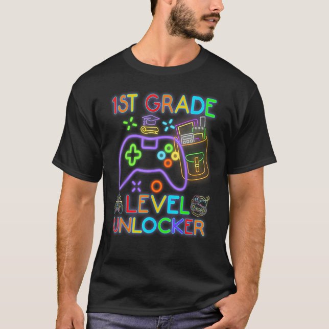 1st Grade Level Unlocked Neon Video Gamer Back to  T Shirt (Framsida)