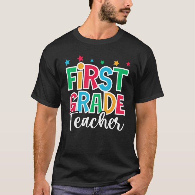 1st Grade Teacher First Day of School Welcome Back T Shirt (Framsida)