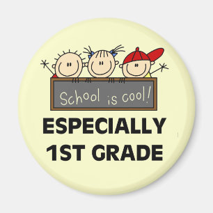 1st Grundskolan är kalla Tshirts och gåvor Magnet