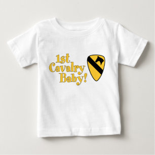 1st Kavalleri behandla som ett barn! Tee