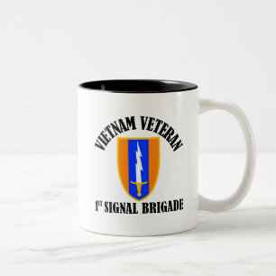 1st SigBde - Vietnam veteran Två-Tonad Mugg