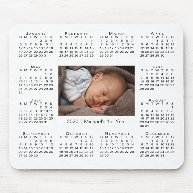 2020 års moderna kalender Ditt foto och Namn on Wh Musmatta (Framsidan)
