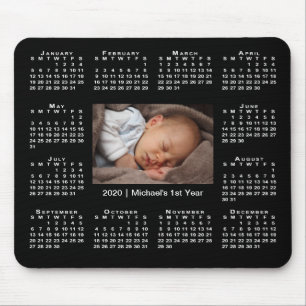 2020 års moderna kalender Ditt foto och Namn på Musmatta