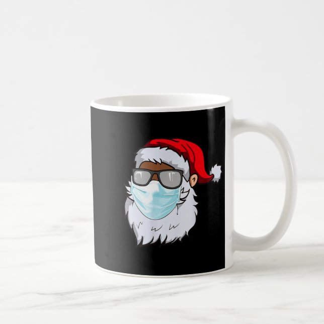 2020 Tomte med ansiktsmask svart afroamerikansk C Kaffemugg (Höger)
