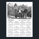 2021 Calendar Retro Black and White Family Photo Poster<br><div class="desc">Om du är tittar för en svart och vit stil 2021-kalender som kan anpassas med ett personligt foto och namn i familjen, täcker den här designen allt. Även om du bara har ett färgstarkt bild kan du ladda upp det här med hjälp av mallen (klicka på "Anpassa den här mallen"...</div>