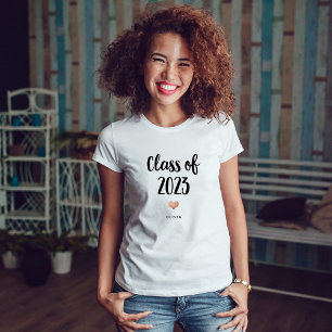 2023 års enkla klass och Chic med hjärta T Shirt