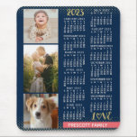 2023 Calendar Navy Coral Guld Family Photo Collage Musmatta<br><div class="desc">Fira 2023 med den här prediskettkalendern för fotokollage. Med lättläst data i fet vit har den här vackert enkla kalendern ord "2023" och "KÄRLEK" i faux guld glitter med en skarp korall rosa pub längs grund för din personlig familj namn eller annan text. Bakgrunden är marin blå. Lägg till tre...</div>