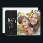 2023 FAMILY PHOTO elegant font modern GLATT black Julkort<br><div class="desc">by kat masard >> WWW.SIMPLYSWEETPAPERIE.COM <<< En elegant kortdesign som innehåller citatet "GLATT" med skripttyp för kombinerad elegant med serif-typografi och oformaterad färg på baksidan,  ge dig möjligheten att skicka ett personligt meddelande. Med trendigets kantade fyrkantiga foto på framsidan för ditt favoritfoto!</div>