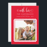 2023 FAMILY PHOTO Söt elegant scallop ram red Julkort<br><div class="desc">by kat masard >> WWW.SIMPLYSWEETPAPERIE.COM <<< En söt kortdesign som innehåller "med kärlek" längst upp och sedan ditt namn och meddelande,  och färg på baksidan,  ge dig möjligheten att skicka ett personligt meddelande. Med fyrkantigt ramfoto på framsidan för ditt favoritfoto!</div>