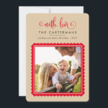 2023 FAMILY PHOTO Söt elegant scallop ram sand Julkort<br><div class="desc">by kat masard >> WWW.SIMPLYSWEETPAPERIE.COM <<< En söt kortdesign som innehåller "med kärlek" längst upp och sedan ditt namn och meddelande,  och färg på baksidan,  ge dig möjligheten att skicka ett personligt meddelande. Med fyrkantigt ramfoto på framsidan för ditt favoritfoto!</div>