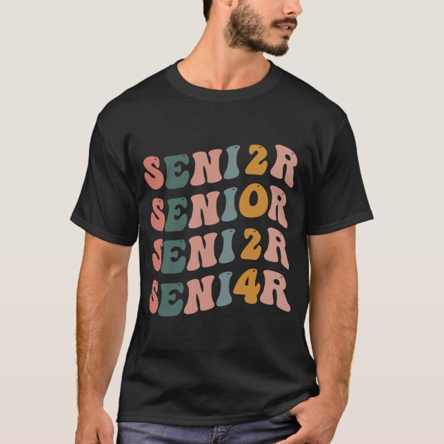2024 års pensionsklass för 2024 års ledande Studen T Shirt (Framsida)