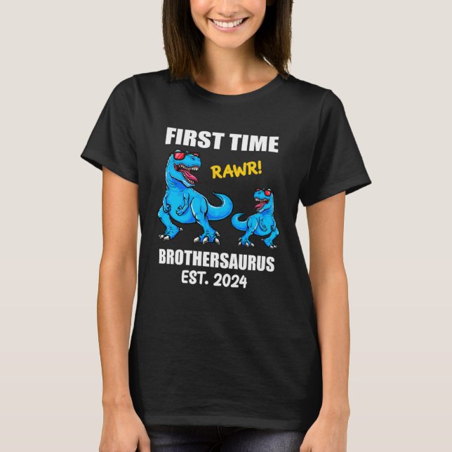 2024 Baby Announcement Dinosaur  First Time Brothe T Shirt (Framsida)
