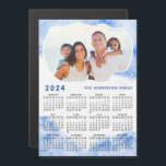 2024 Calendar Magnet Family Photo Namn Blue White<br><div class="desc">Skapa en magnetkalender för personlig 2024 med foto- och blå marmordesign. Med mallarna kan du enkelt skriva ditt Family namn och ladda upp bild för att få ditt foto i samma molnform. Söndag till lördag 2024 är en nyttig presentidé för Thanksgiving,  jul,  nyår eller tillfälle.</div>