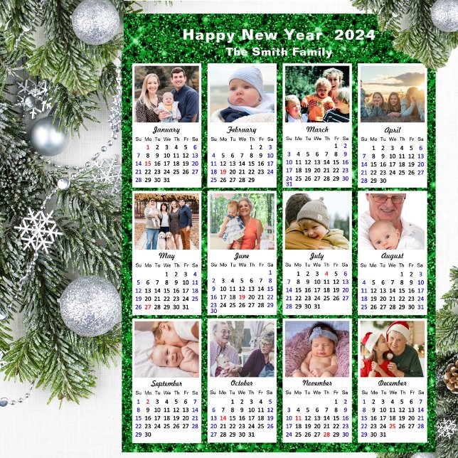 2024 Calendar Modern Family 12 Photo Festive Grönt Julkort (Skapare uppladdad)