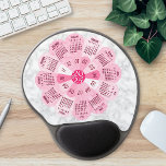 2024 Calendar Unique Round Boho Rosa Flower Gel Musmatta<br><div class="desc">Behålla om datumet 2024 med detta vackra kalendermunstycke. Denna unika utformning formar formen av en blomma, med kalendermånaderna i en cirkel på dess blad. Den har ett utseende av retro hippie/bohemian, med marmorerad bakgrund. Färg är alla skuggor av rosa, vitt och grått. Anpassa/anpassa för att göra ändringar. Tips! Den vridna...</div>