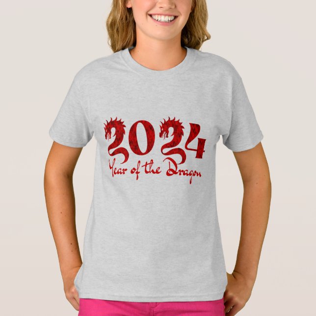 2024 DRÄKENS ÅR RÖD T SHIRT (Framsida)