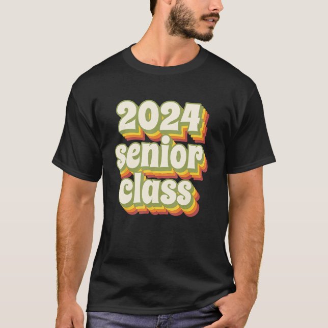2024 Senior Class Retro T Shirt (Framsida)