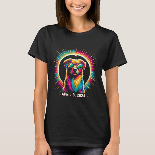 2024 Solärt Eclipse Hund med solfångarglas T Shirt (Framsida)