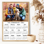 2025-Anpassningsbarnas foto - enkel modern 12-måna Poster<br><div class="desc">Vi presenterar perfekten som tillägg till ditt hem eller kontorsutrymme för 2025: Anpassningsbarna Family Calendar Poster! Designad med kärlek och omvårdnad är denna sjudande kalender och personlig ett underbart sätt att visa din familjs unika charm hela året. Den här väggkalendern har en fantastisk bild av din familj, inklusive barnen och...</div>