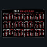 2025 års månadskalender Classic Black White Magnet<br><div class="desc">Denna månatliga kalendermagnet för 2025 visar veckodagarna för varje månad i klassisk, professionell, röd och vit på svart. Detta är en enkel, minimalistisk, djärv årskalender som hjälper dig att erövra det nya året. Vet alltid vilket datum det är och kontrollera veckodagarna med denna enkla, lättlästa och stora tryckalender. Eftersom alternerande...</div>
