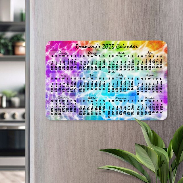 2025 års månadskalender Tiedye Hippie Rainbow Magnet (Skapare uppladdad)