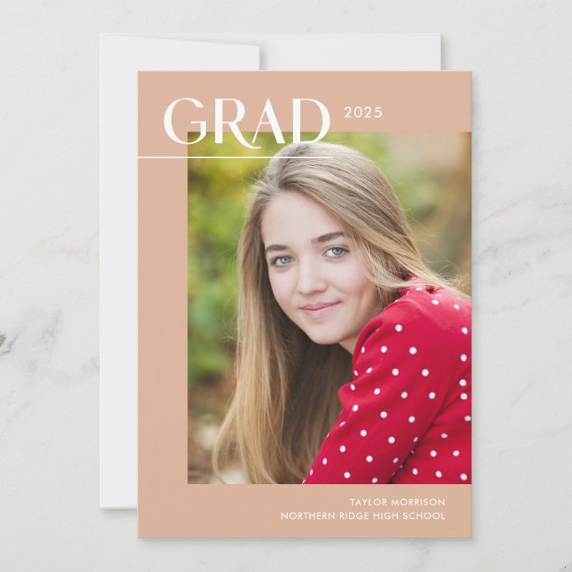2025 års minimalistiska Studentfest för Grad Peach Inbjudningar (Framsida)