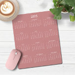 2025 års moderna minimalistiska kalender för Rosa  Musmatta<br><div class="desc">🌟 2025 🌟 2025 Modern Simple Ro Rosa and White Calendar Mouse Pad med en enkel,  minimalistisk årskalender. Färg är allt anpassade. Kontakta oss på cedarandstring@gmail.com om du behöver hjälp med designen eller matchande produkter.</div>