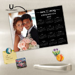 2025 års Newlyows Magnetic Photo Calendar<br><div class="desc">2025-Anpassadet Namn och Photo Calendar Magnetic Helgdag Card med personlig-foto och namn. 🌟 Det här är för 2025 🌟 Visa av ditt nya giftermål eller förlovning med det här kalenderkortet för anpassningsbarna i begränsad utgåva! Det är aldrig för tidigt att börja tänka på nästa år. Nu kan du få en...</div>