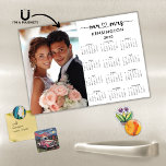 2025 års Newlyows Ny gifta Photo Calendar<br><div class="desc">2025 Anpassade Family Namn och Photo Calendar-Helgdag med personlig-foto och namn. 🌟 Det här är för 2025 🌟 Visa av ditt nya giftermål eller förlovning med det här kalenderkortet för anpassningsbarna i begränsad utgåva! Det är aldrig för tidigt att börja tänka på nästa år. Nu kan du få en personlig,...</div>