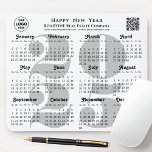 2025 Calendar Business Logotyp QR-kod Modern Black Musmatta<br><div class="desc">2025 Calendar Business Logotyp, QR-kod Modern Black | Grått-minimalistisk musknapp. Alla texterna är i förväg ordnade så att du enkelt och snabbt kan anpassa dig med dina egna detaljer. Önska er alla ett Glad helg och ett nytt Fantastisk! För många andra kortutformningar, gå till: (Business Helgdagskort) https://www.zazzle.com/collections/119095696689680604 (Business Magnetic Cards)...</div>