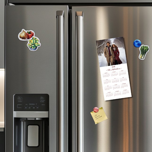 2025 Classic Photo Calendar Magnet Red/White 4"x9" (Skapare uppladdad)