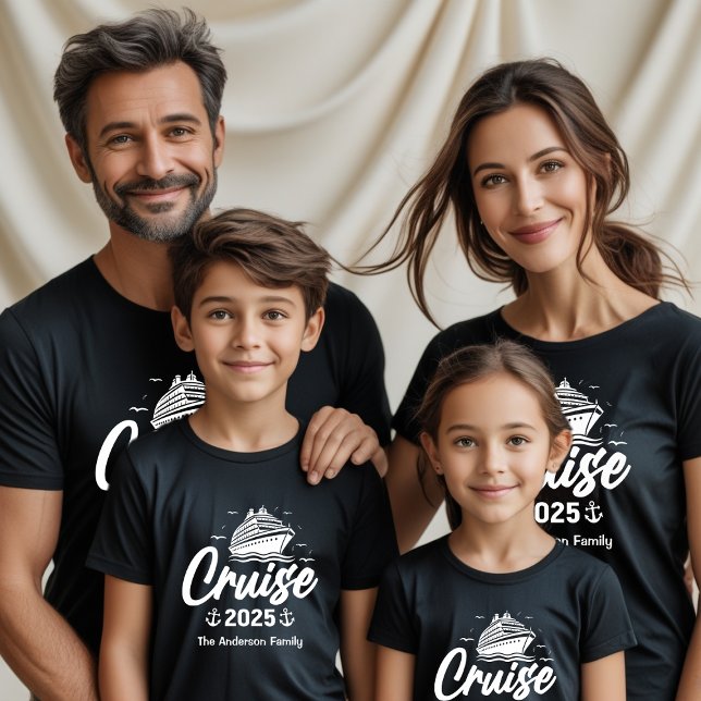 2025 Cruise | Ditt namn T Shirt (Skapare uppladdad)