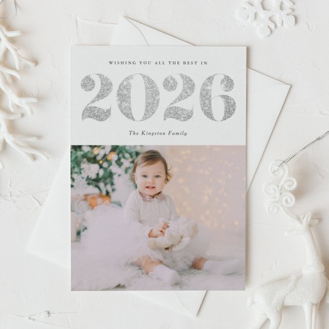 2025 Faux Silver Glitter Gott nytt år Foto Julkort (Customizable photo 2026 Happy New Year card featuring festive faux silver foil glitter.)