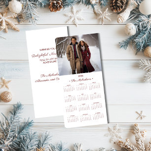 2025 Fotokalender 4x9 Rött/vitt Helgdag