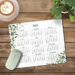 2025 Modern Elegant Botaniskt kalender för eukalyp Musmatta<br><div class="desc">2025 Modern Elegant Eucalyptus Greenery Calendar Mouse Pad med en enkel,  minimalistisk årskalender. 🌟 detta gäller endast 2025. Kontakta oss på cedarandstring@gmail.com om du behöver hjälp med designen eller matchande produkter.</div>