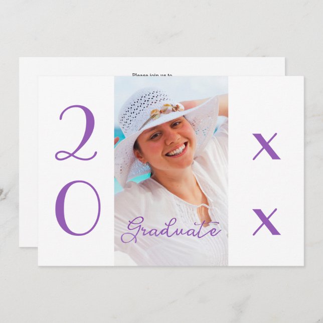 2025 Studenten foto Modern Violet Script Inbjudningar (Fram/baksida)