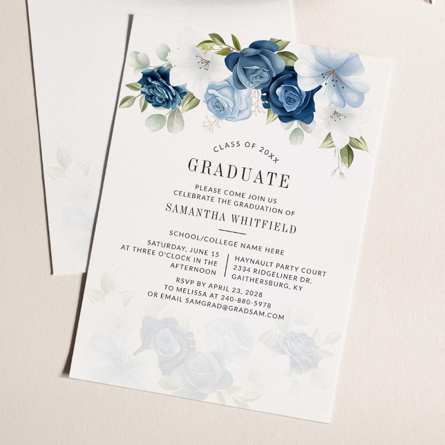 2025 Studentfest Dusty Blue-Blommigt Inbjudningar (Graduation 2024 Dusty Blue Floral Party Invitation)