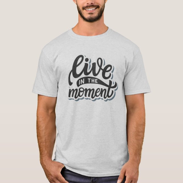 2025 T SHIRT (Framsida)