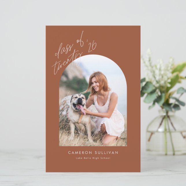 2025 Terrakotta Båge Foto Examenstecken (Stående Fram)