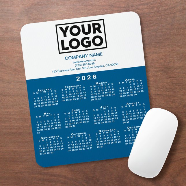 2026 Calendar Company Logotyp and Text Blue White Musmatta (2026 Calendar Company Logo and Text Blue White Mouse Pad, in situ)